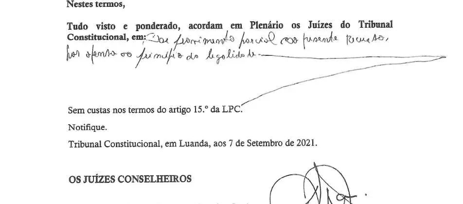 Parte decisória manuscrita do Acórdão n.º 694/2020