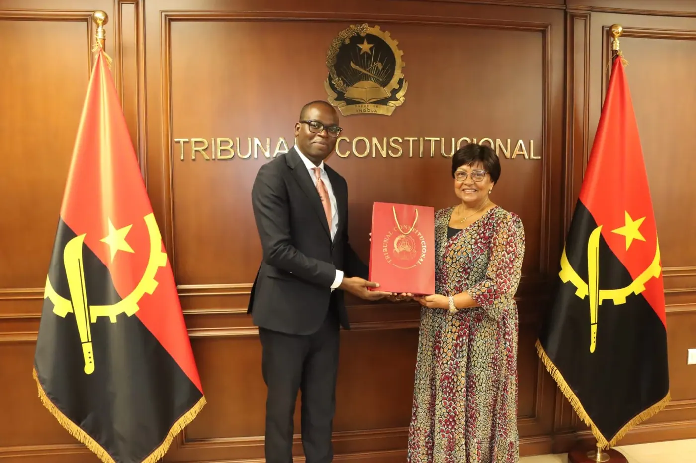 Fotografia: Associação dos Juízes de Angola recebida no Tribunal Constitucional